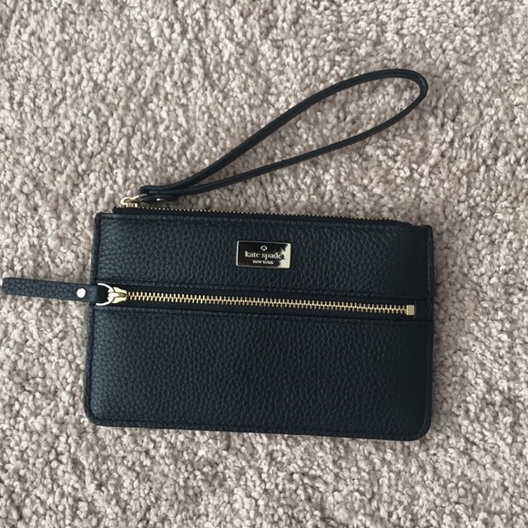 Kate Spade Wristlet - Picture 1 of 3